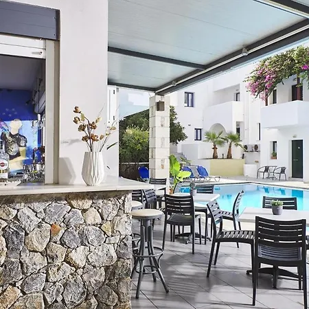 Hotel Eva Suites & 3*