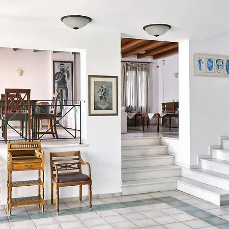 Eva Suites & Hotel 3*