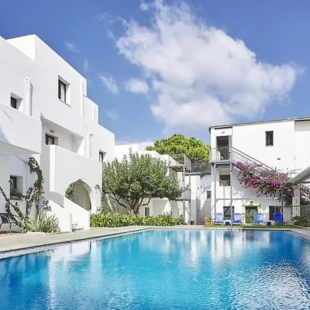 Eva Suites & מלון