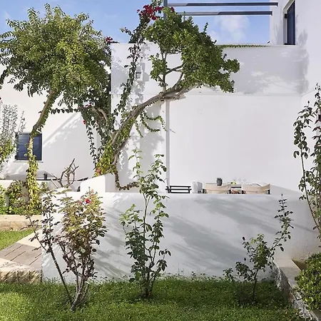 Eva Suites & מלון